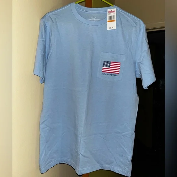 Vineyard vines shirt - Picture 1 of 3